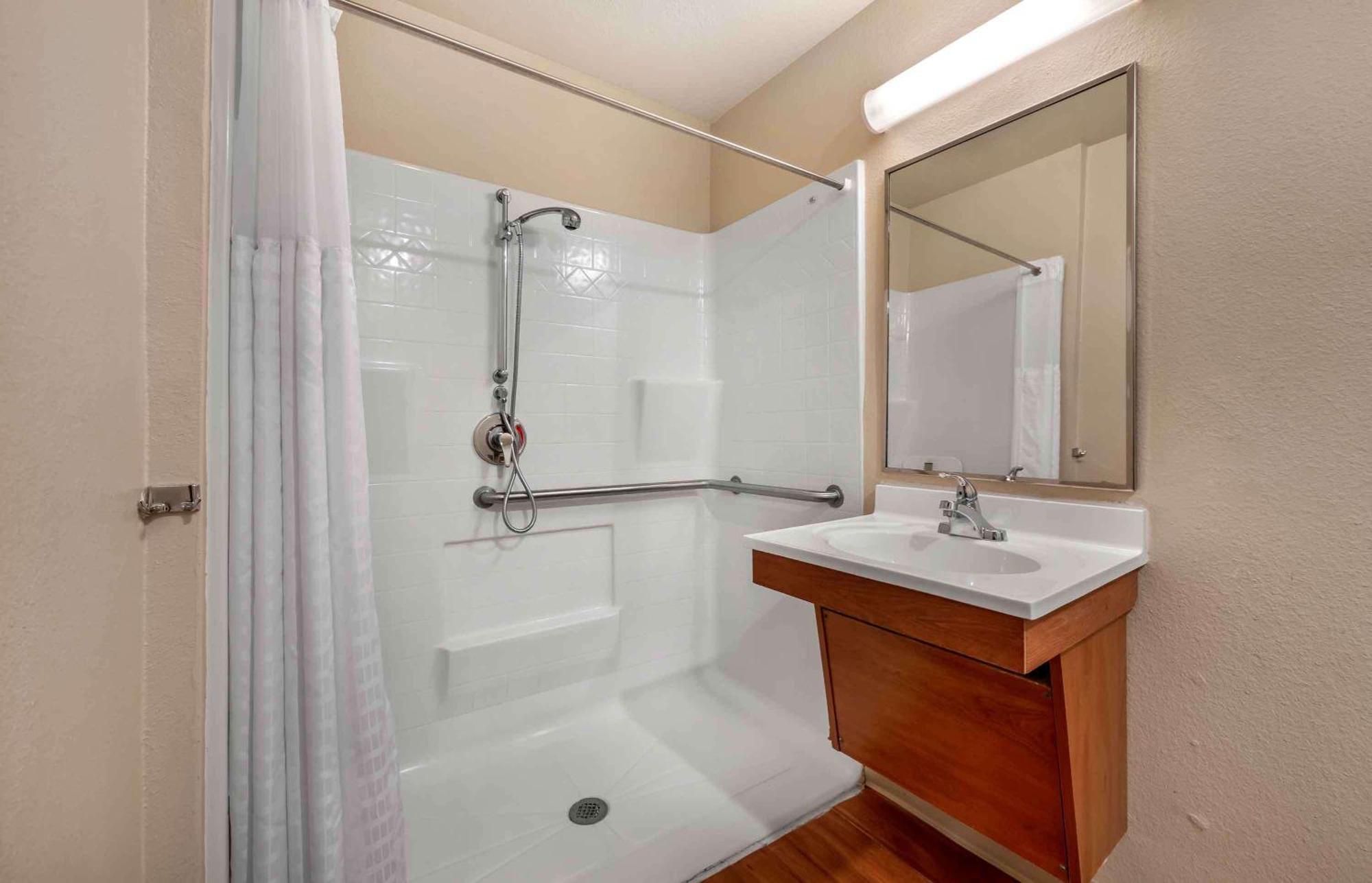 Extended Stay America Select Suites - Kansas City - South - I-49 المظهر الخارجي الصورة