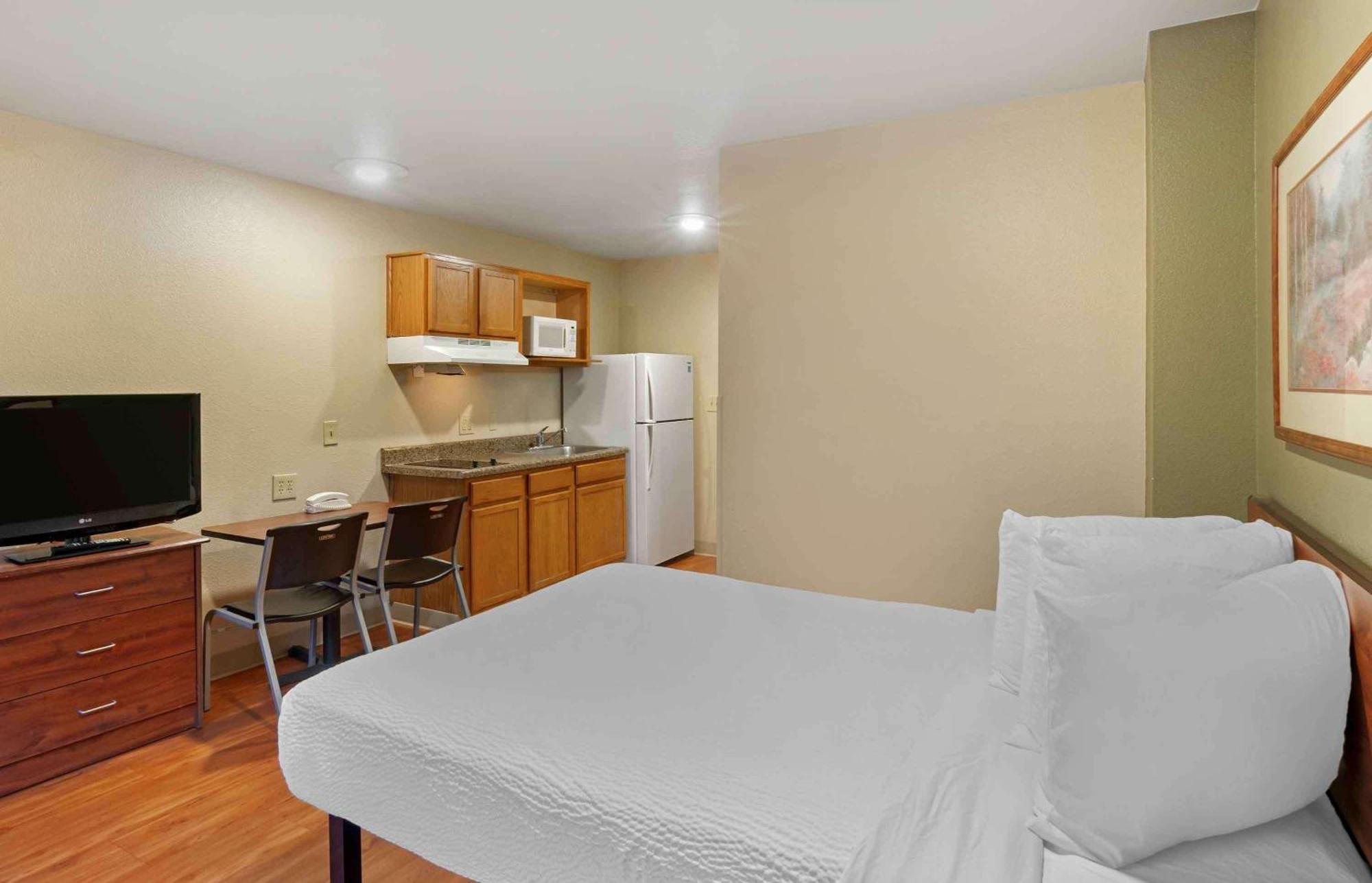 Extended Stay America Select Suites - Kansas City - South - I-49 المظهر الخارجي الصورة