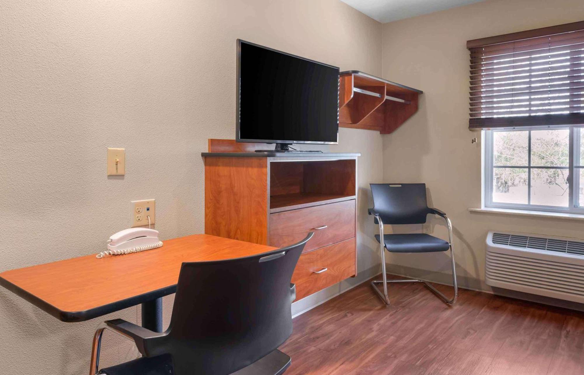 Extended Stay America Select Suites - Kansas City - South - I-49 المظهر الخارجي الصورة