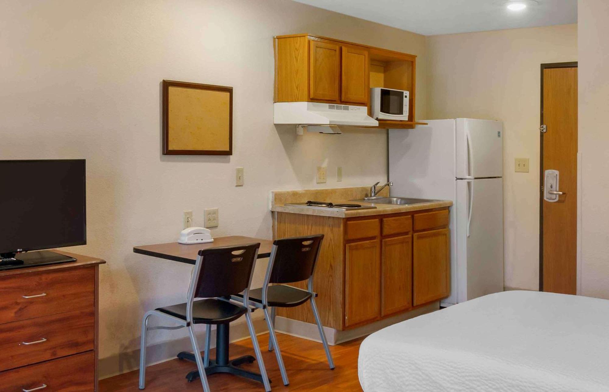 Extended Stay America Select Suites - Kansas City - South - I-49 المظهر الخارجي الصورة