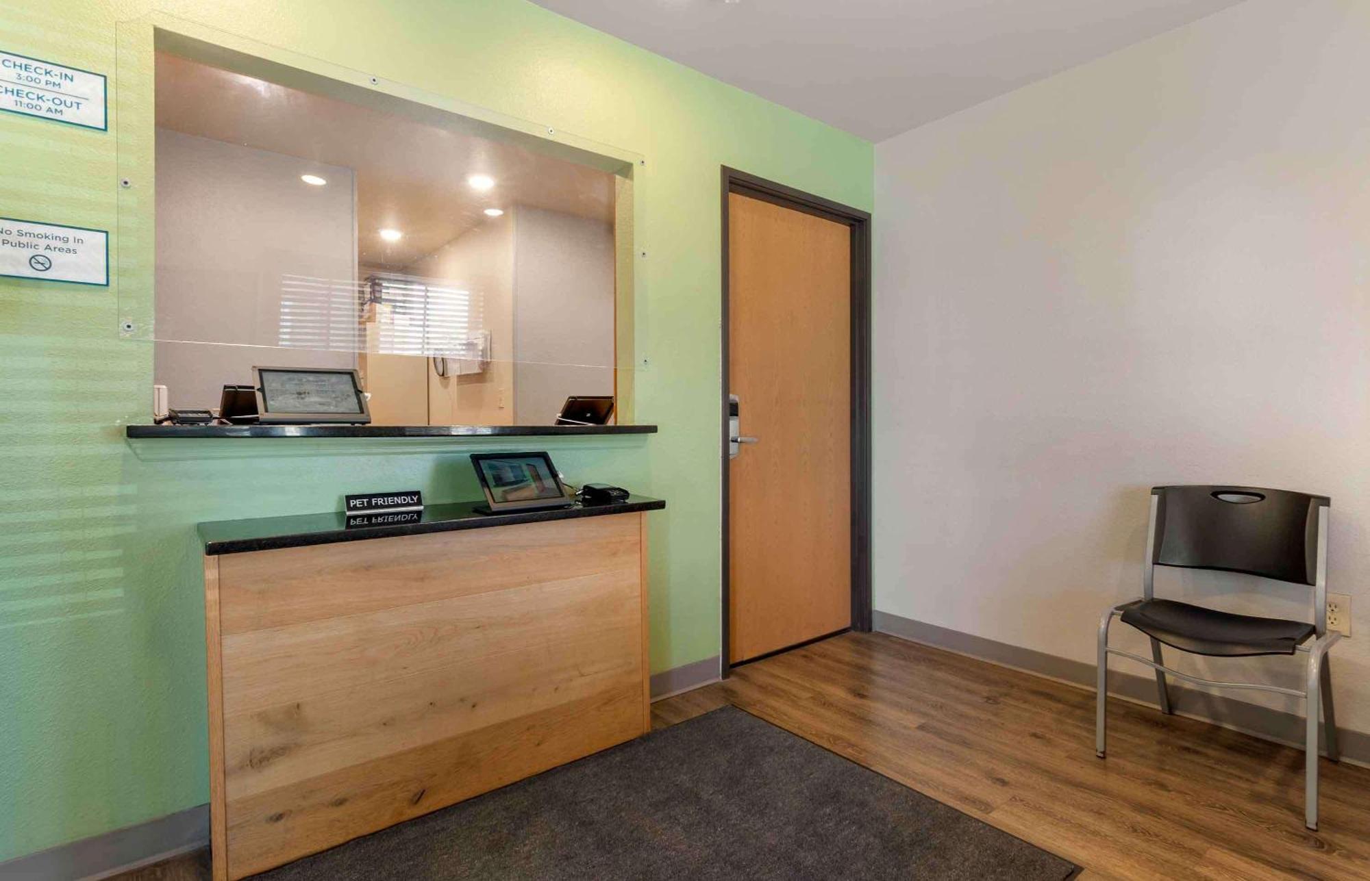 Extended Stay America Select Suites - Kansas City - South - I-49 المظهر الخارجي الصورة