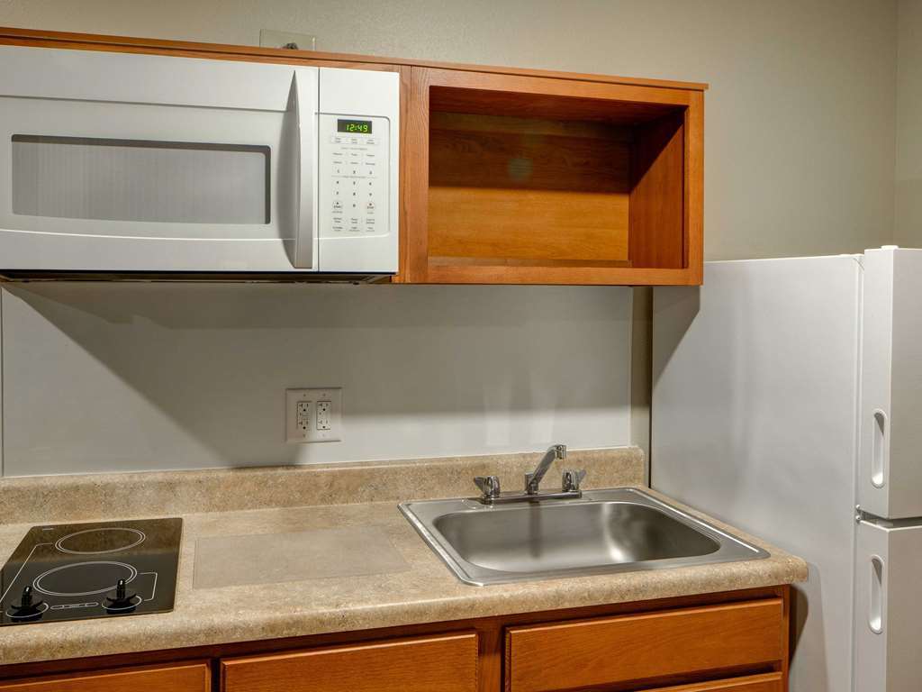Extended Stay America Select Suites - Kansas City - South - I-49 الغرفة الصورة