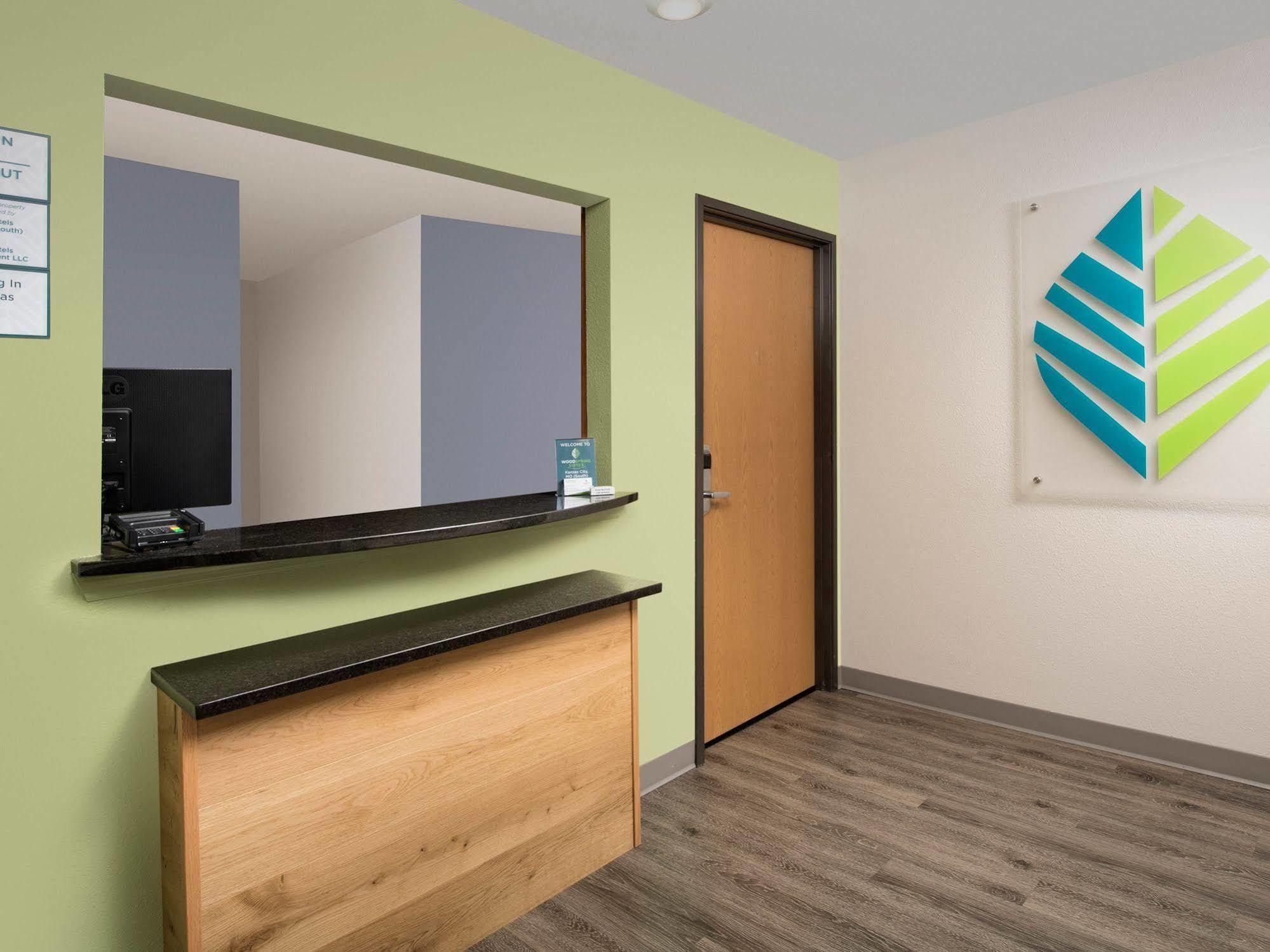 Extended Stay America Select Suites - Kansas City - South - I-49 المظهر الخارجي الصورة