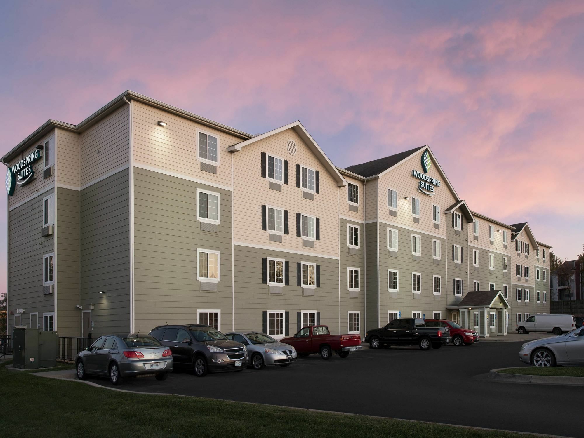 Extended Stay America Select Suites - Kansas City - South - I-49 المظهر الخارجي الصورة